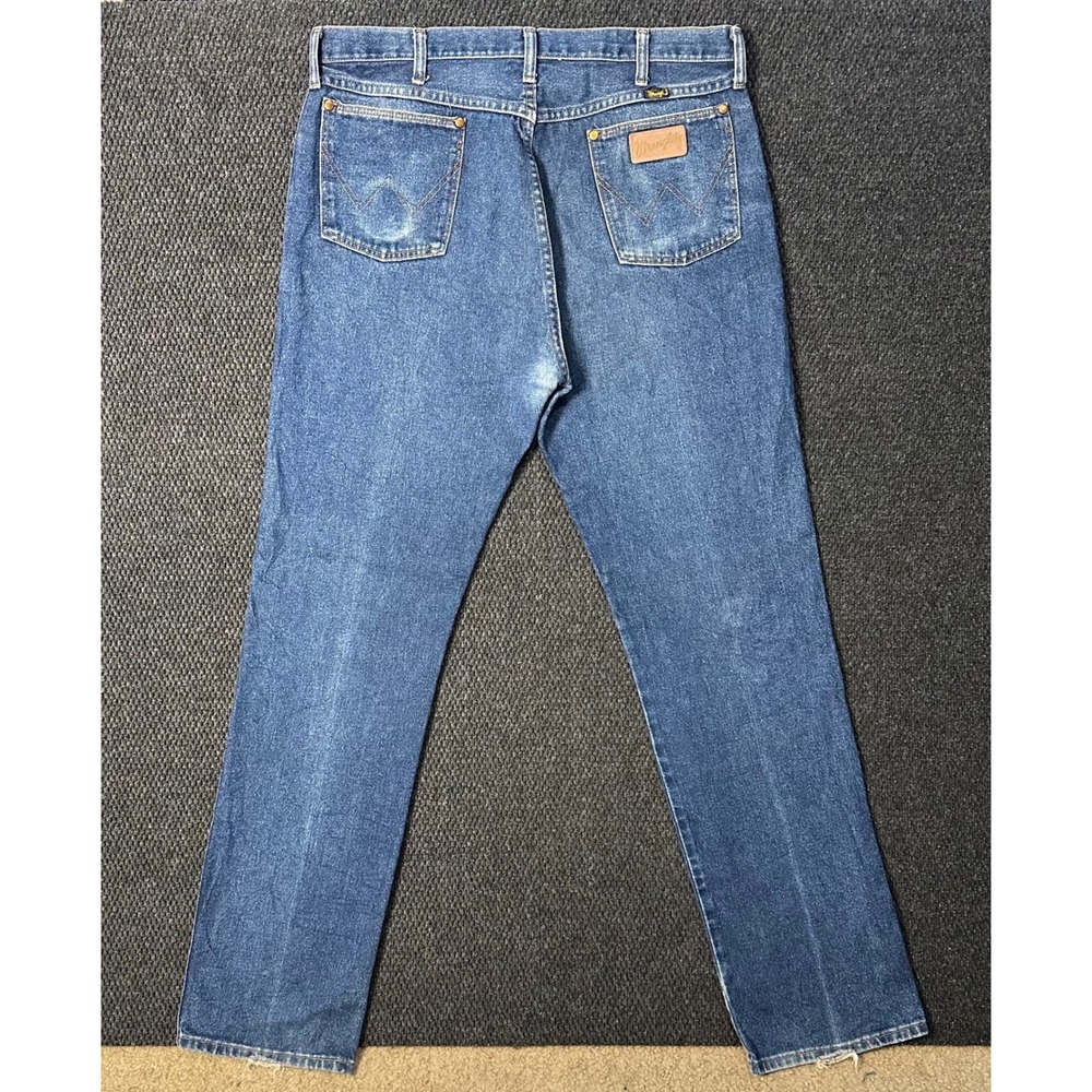Vintage Wrangler 13MWZ Jeans Mens 38x36 Cowboy Cut USA Made Medium Wash Denim - Picture 2 of 11